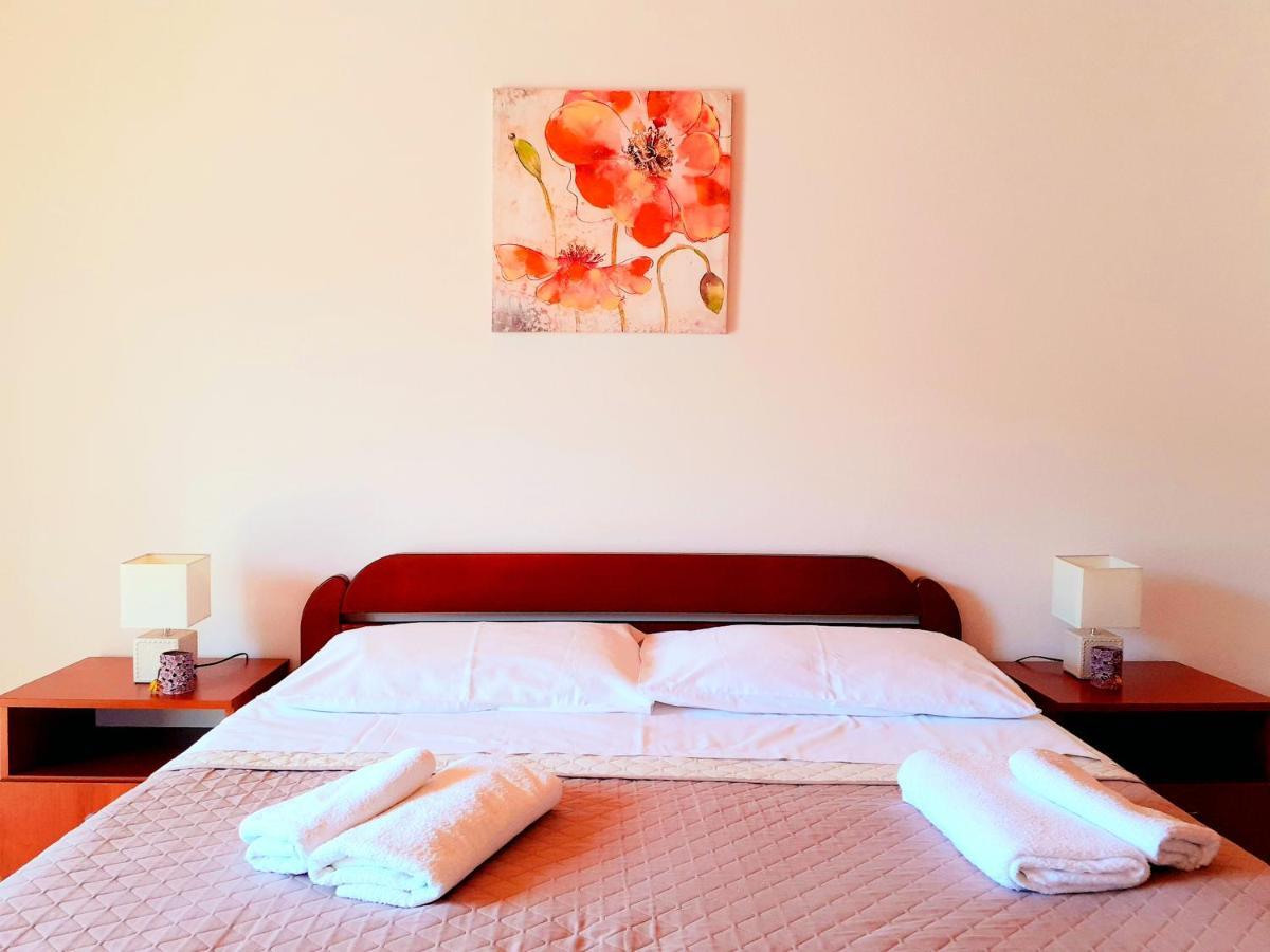 Open Sea Apartmani Grebaštica エクステリア 写真
